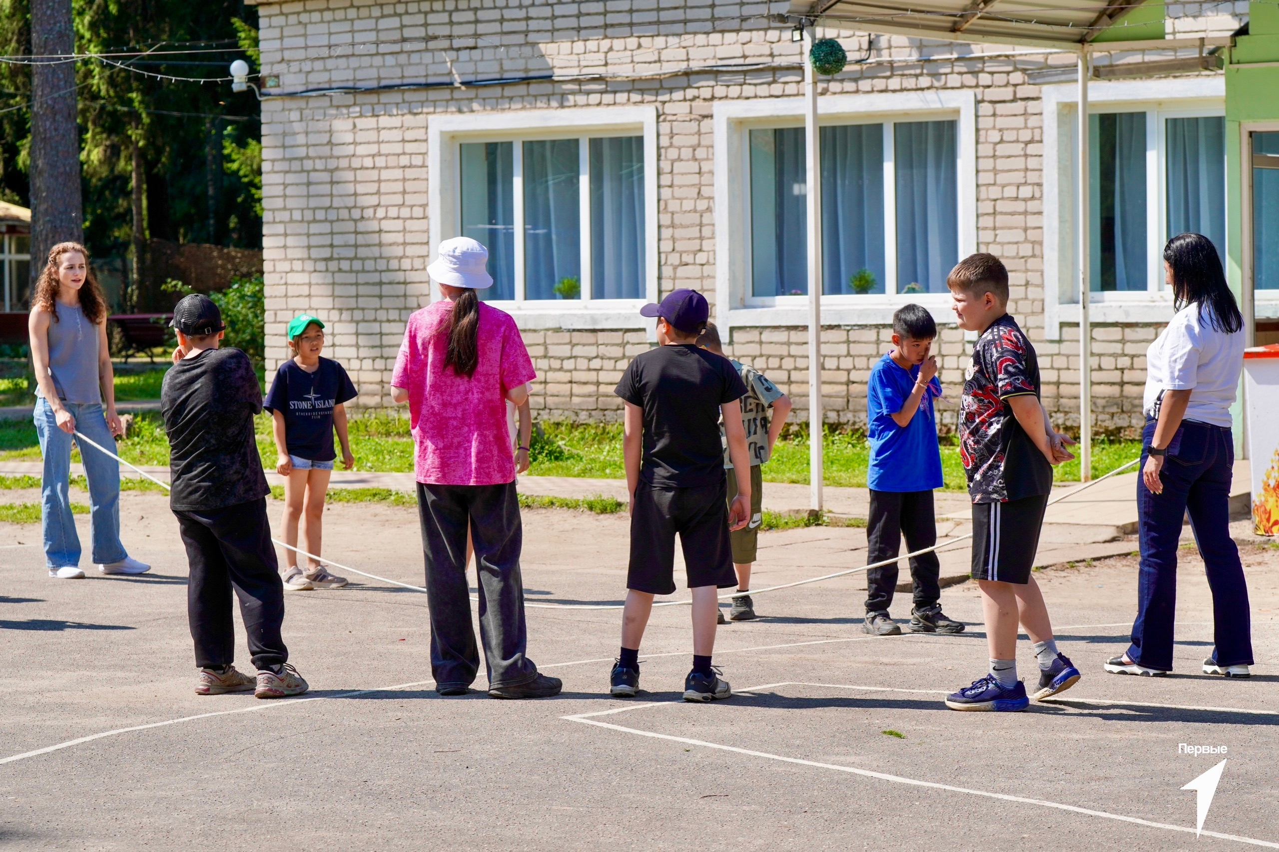 День Первых в лагере «Ломы»: спорт, творчество и навыки спасения — фото 7